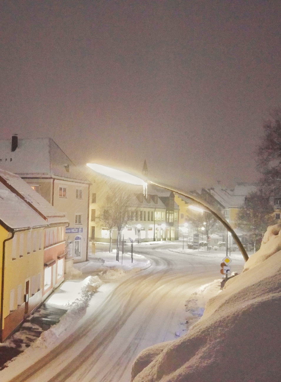Foto: Jennifer Müller - Schönen guten Morgen Kemnath! Heut ist der 26.01.2021. Es schneit mal wieder bei ca. -1 Grad. 