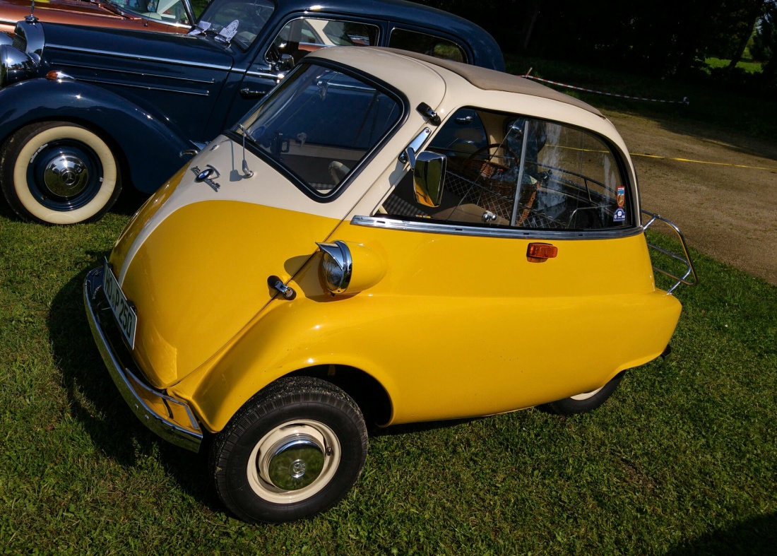 Foto: Martin Zehrer - Eine BMW ISETTA, gesehen auf dem Oldtimertreffen in Kemnath.<br />
Der Produktionszeitraum des kleinwagens reichte von 1955 bis 1962.<br />
Angetrieben wurde das Fahrzeug je nach M 