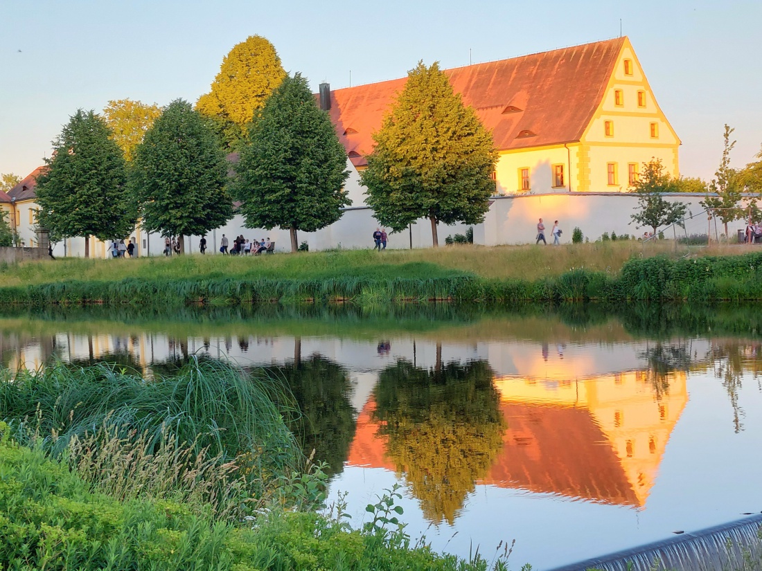 Foto: Martin Zehrer - Sonnenuntergang am Fischhof Park in Tirschenreuth...  