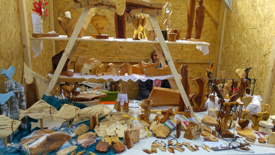 Foto: Martin Zehrer - Holzkunst aus Löschwitz, gesehen auf dem Fischerfest in Kemnath... 