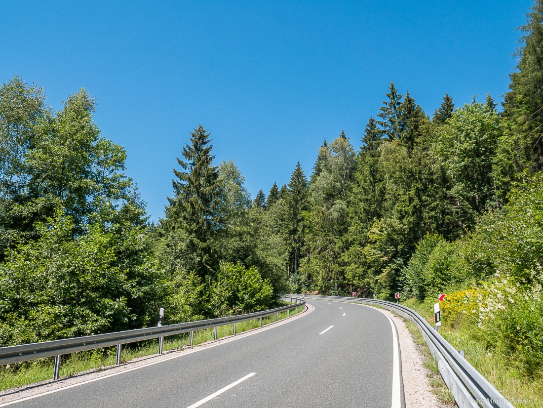 Foto: Martin Zehrer - Starker Anstieg rauf zur Alm. Diese Strecke liegt zwischen Kulmain und Brand. Mit dem Ebike gehts etwas leichter...<br />
<br />
Radtour von Kemnath nach Waldershof, quer durch den 