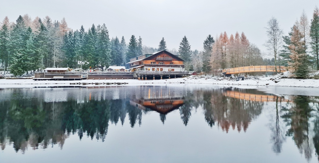 Foto: Jennifer Müller - Der Fichtelsee im ersten winterlichen Kleid... 