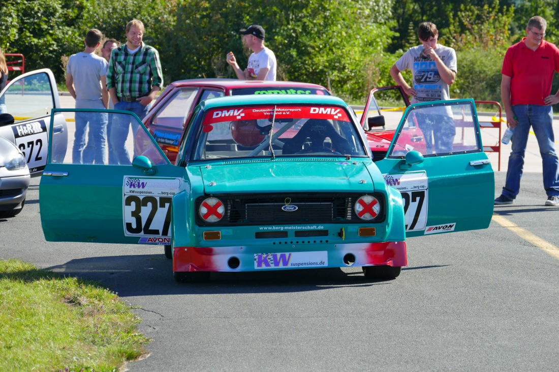 Foto: Martin Zehrer - Ford Escort Renngerät ;-)<br />
<br />
Flugplatz-Slalom des MSC-Sophiental. Bestes Wetter, top Teilnehmer, fairer Motorsport Nähe Bindlach! 