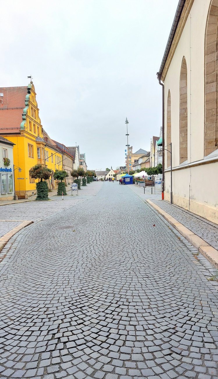 Foto: Martin Zehrer - Historischer Stadtplatz von Kemnath am 8. Oktober 2023 