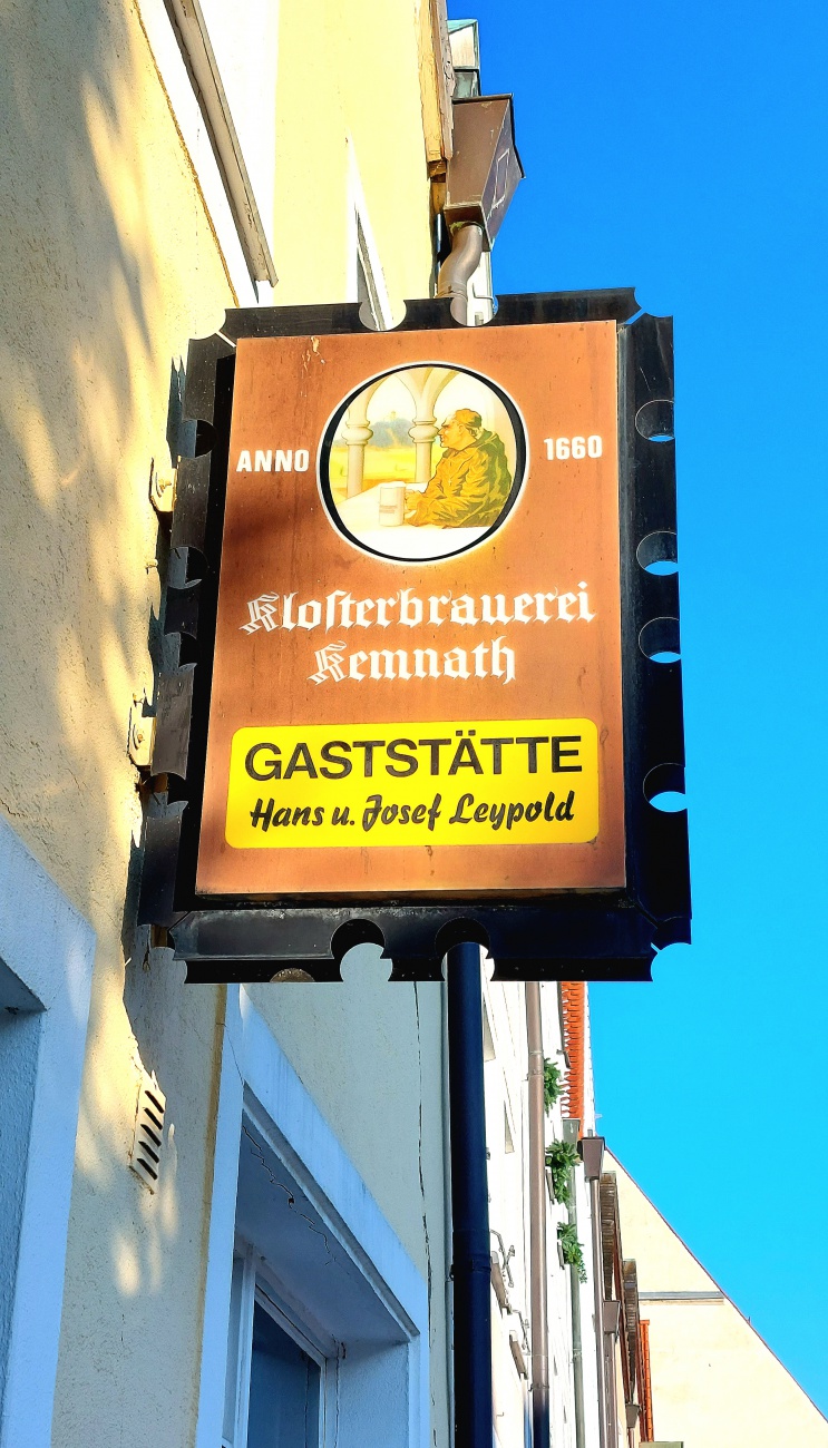 Foto: Martin Zehrer - Ehemalige Gaststätte und Metzgerei in Kemnath.  