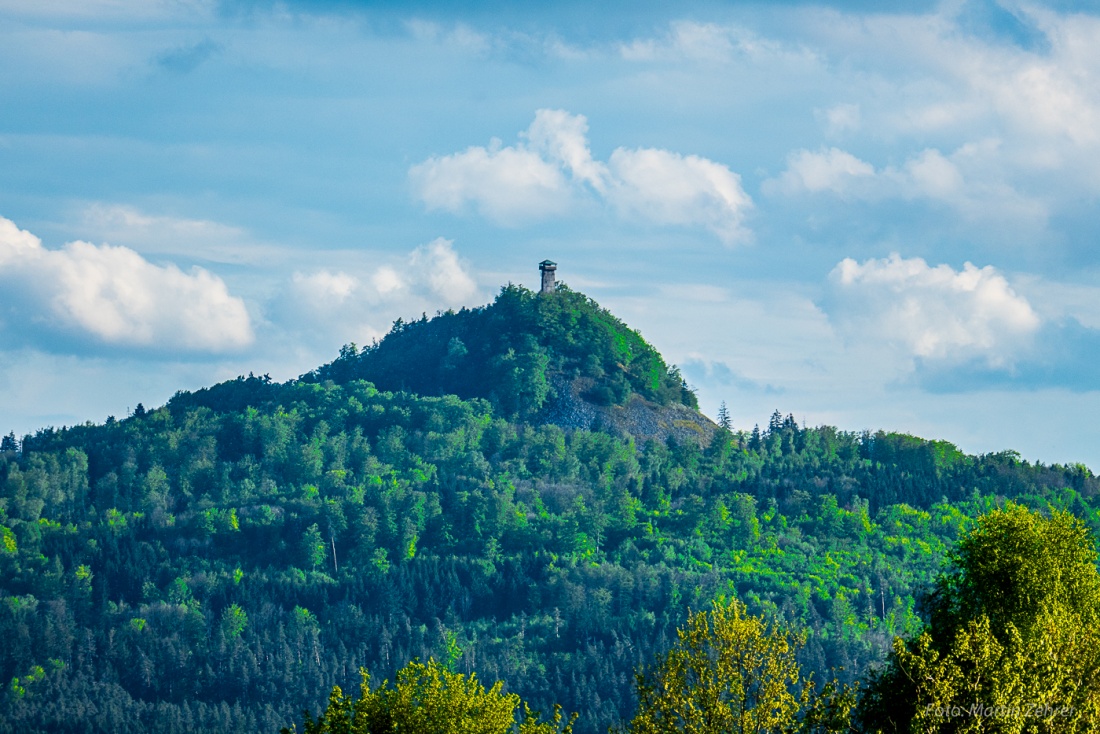 Foto: Martin Zehrer - Der Rauhe Kulm, beschienen von der untergehenden Mai-Sonne nachdem es geregnet hatte... 