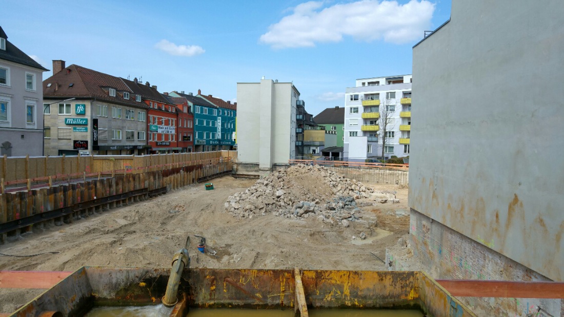 Foto: Martin Zehrer - Baustelle in Weiden - hier stand einst das Hertie-Kaufhaus. 