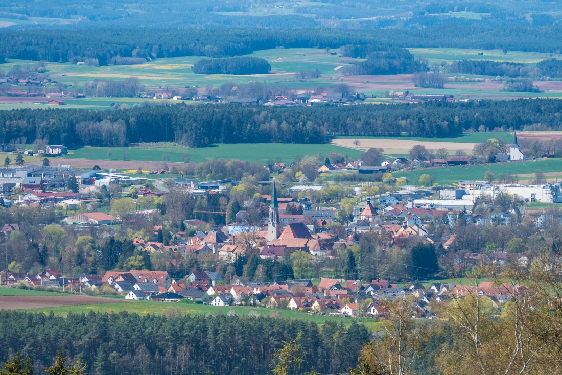 Foto: Martin Zehrer - Kemnath mit seinem Kirchturm 