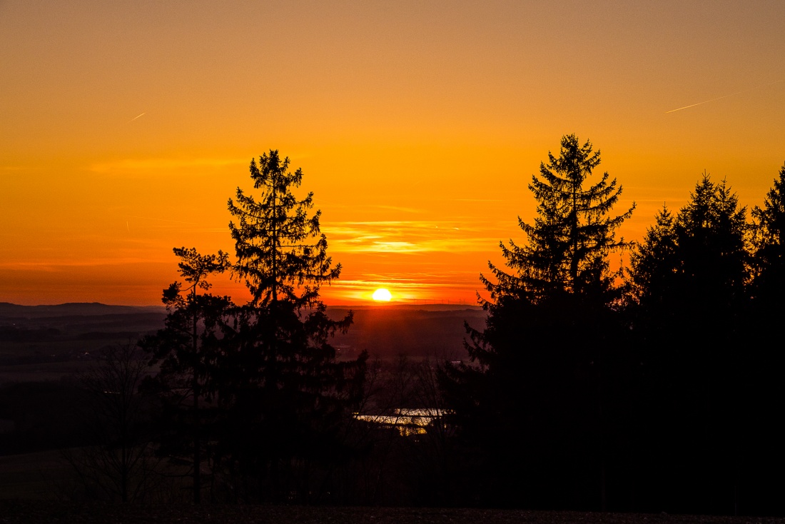 Foto: Martin Zehrer - Sonnenuntergang, erblickt von einem der schönsten Plätze der Oberpfalz, von Bayern, Deutschland, Europa und Weltweit! Aussicht auf der Godaser Höhe am 6. April 2018! ;-) 