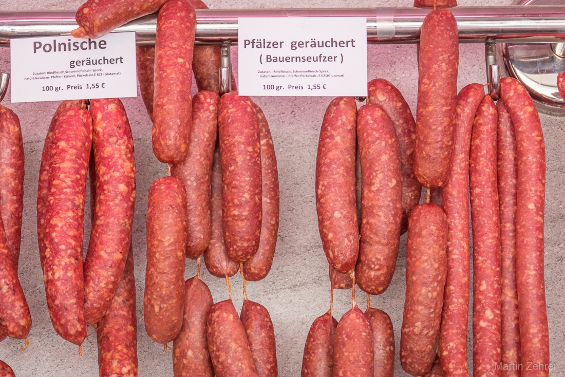 Foto: Martin Zehrer - Donnerstag, 2. September 2021  <br />
Kemnather Bauernmarkt bzw. Wochenmarkt - Eine Genuss-Mile ohnes Gleichen!!! <br />
Lauft los und besucht diesen herrlichen Markt am historisch 