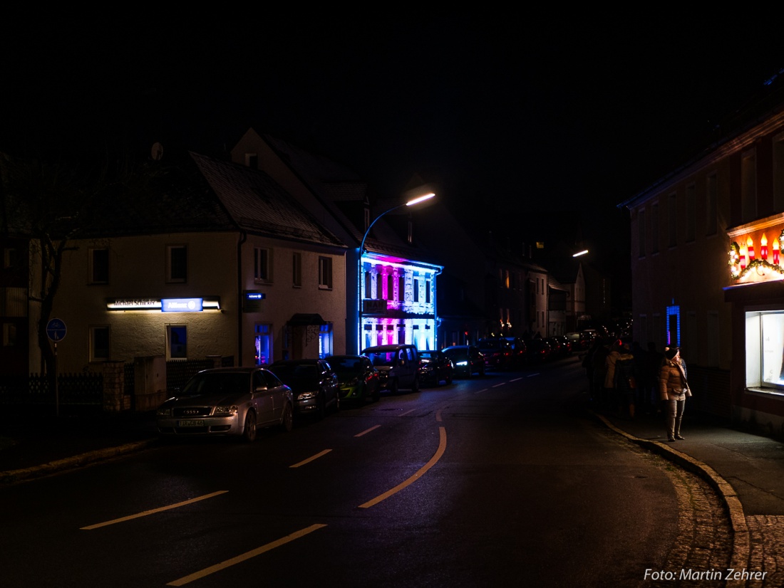 Foto: Martin Zehrer - Strahlendes Haus in Kemnath... 
