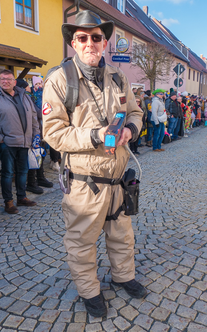Faschingszug durch Waldeck 2026 - WCV Helau!!!

Am 15. Februar 2026 war es wieder soweit. Tausende Besucher jubelten den Narren zu, das Wetter wurde wie bestellt, wunderschön. Die Sonne strahlte und alle Menschen waren voller Faschings-Laune. WCV Helau!!!!
