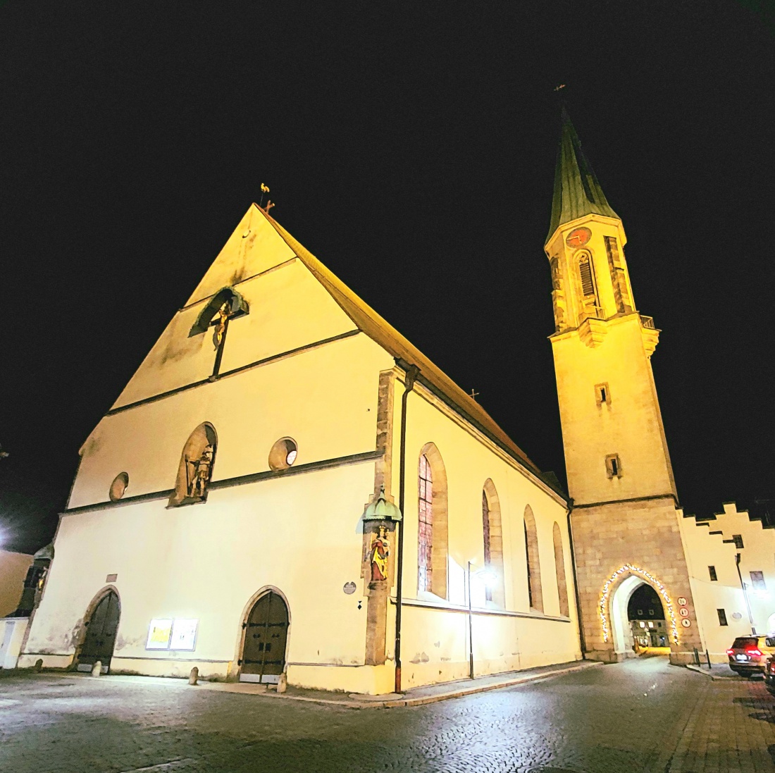 Foto: Martin Zehrer - Kemnather Kirche mit Turm... 