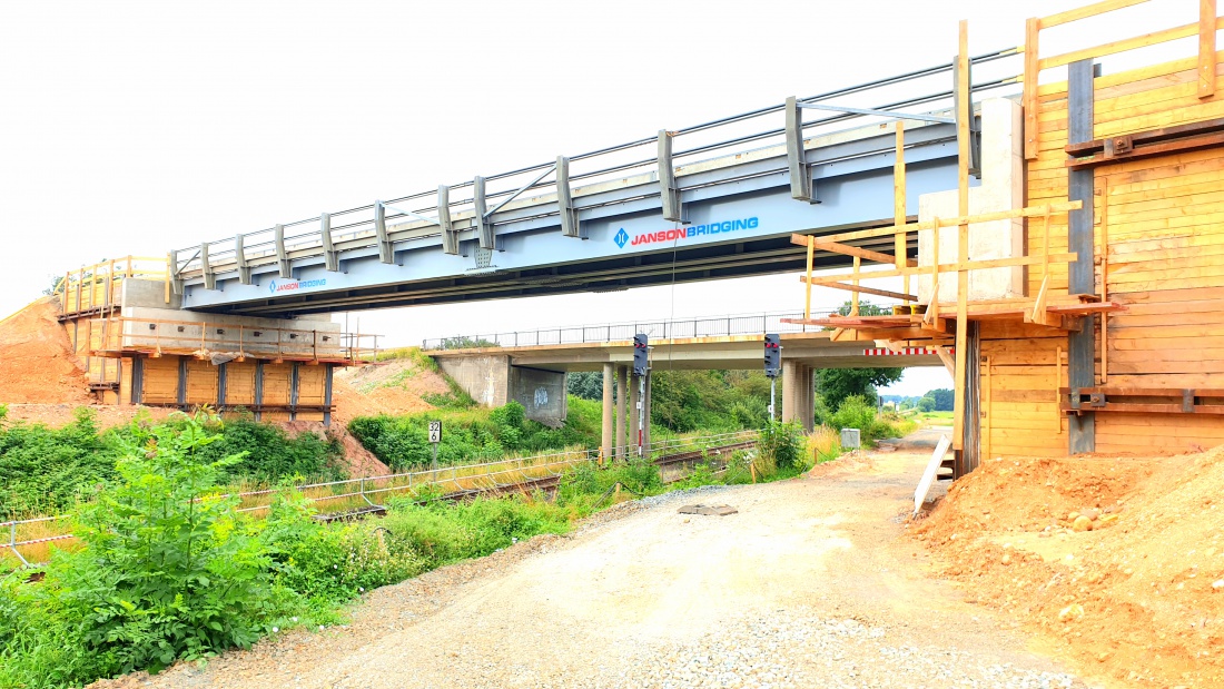 Foto: Martin Zehrer - Eine Brücke ersetzt vorübergehend eine andere.<br />
Zwischen Höflas und Neustadt am Kulm... 