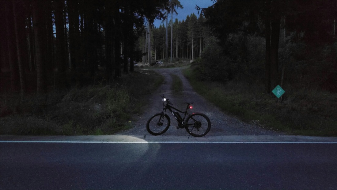 Foto: Martin Zehrer - Neues vom E-Bike...<br />
<br />
Nachtschwärmer - unterwegs mit dem Fahrrad in der Nacht... Genial! 