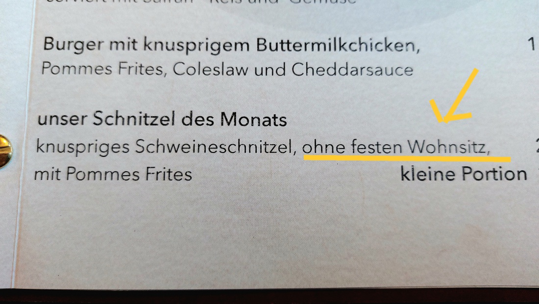 Foto: Martin Zehrer - In Thüringen,  im Restaurant...<br />
<br />
Schnitzel ohne Heimat... (früher Zigeuner-Schnitzel) 