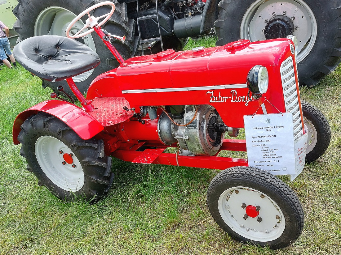 Foto: Martin Zehrer - Ein Mini-Zetor, gesehen auf dem Oldtimer-Treffen an der Kappl.  