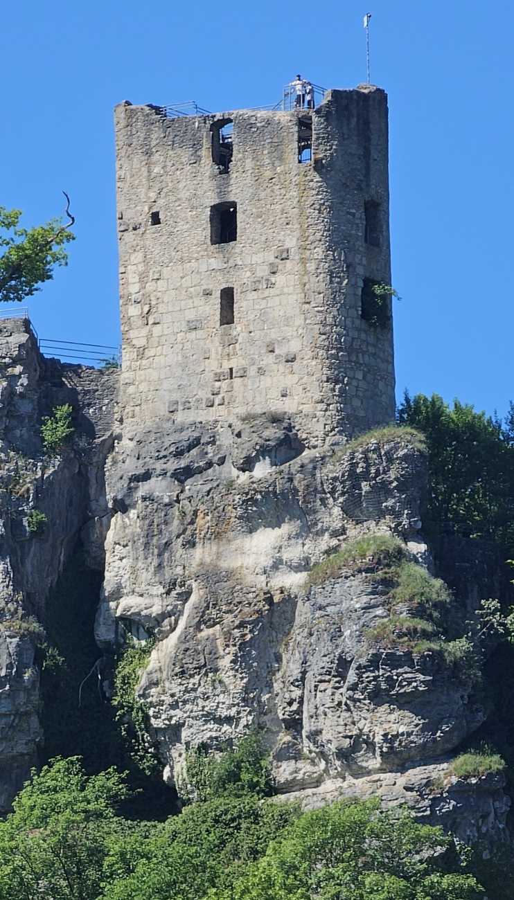 Gut besuchte Burgruine in der Fränkischen Schweiz...