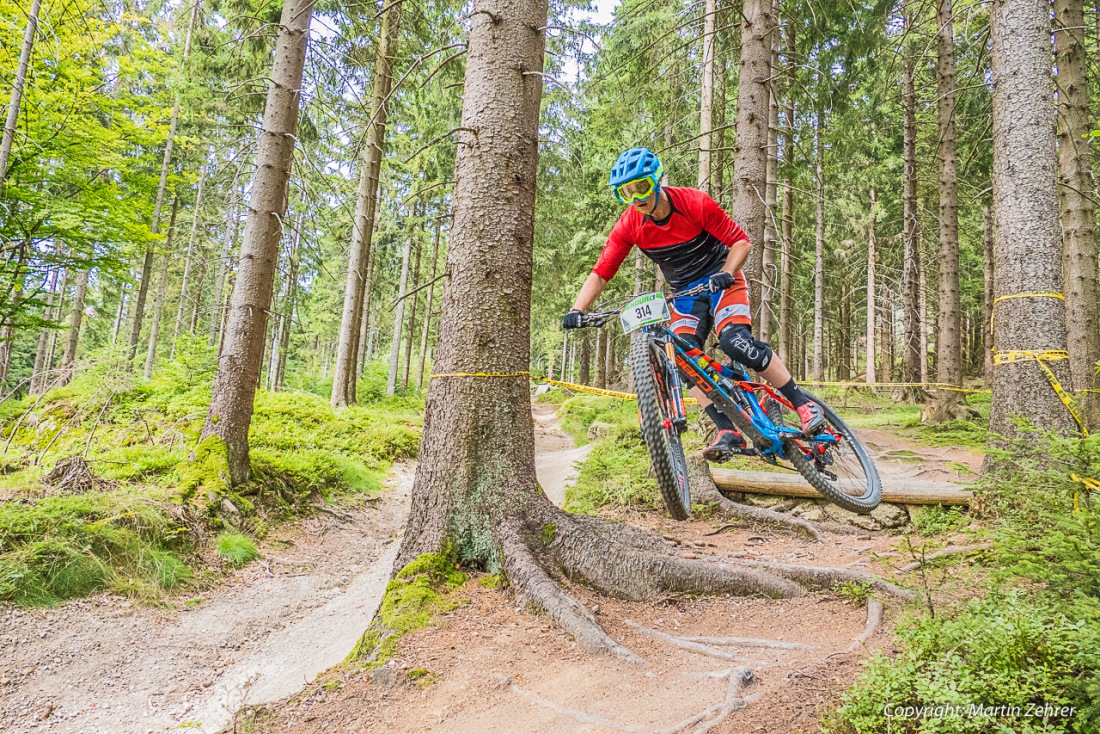 Foto: Martin Zehrer - Bike um die Kurve werfen - Am Ochsenkopf ;-) 