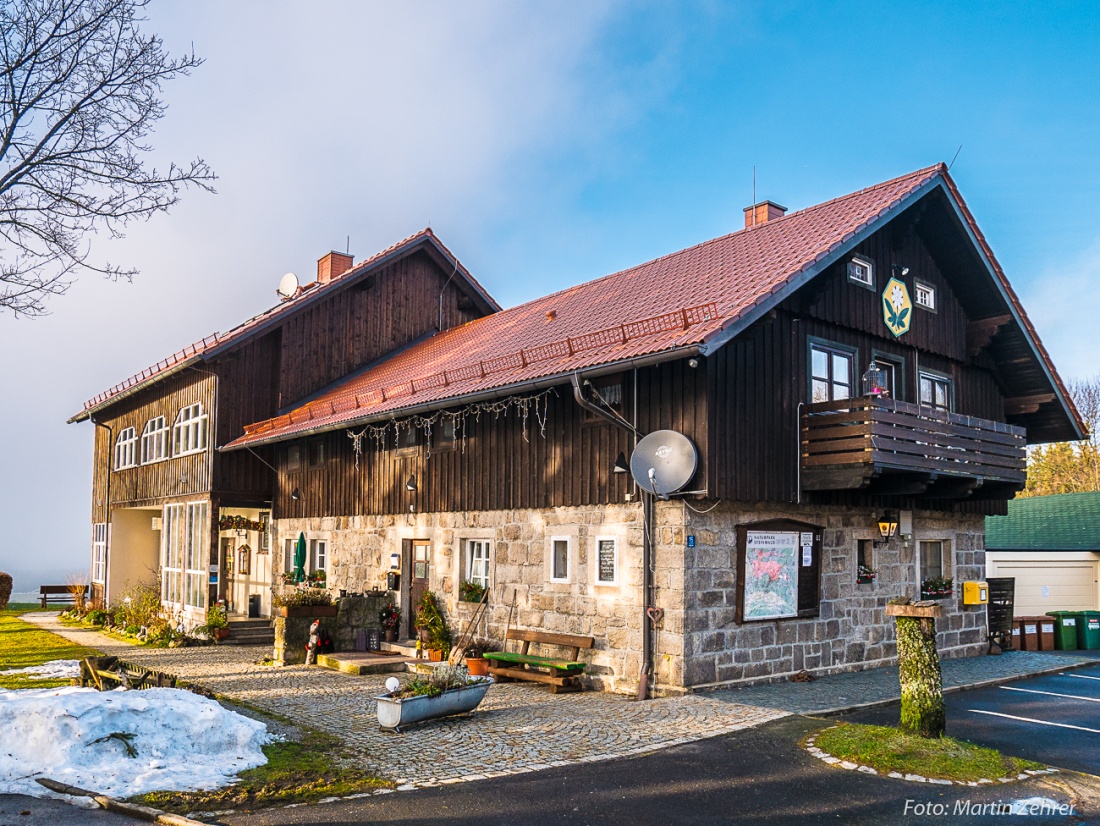 Foto: Martin Zehrer - Das Marktredwitzer Haus zwischen Pullenreuth und Poppenreuth gelegen, am 25. Dezember 2017. Kurz war die Sonne zum Vorschein gekommen... 