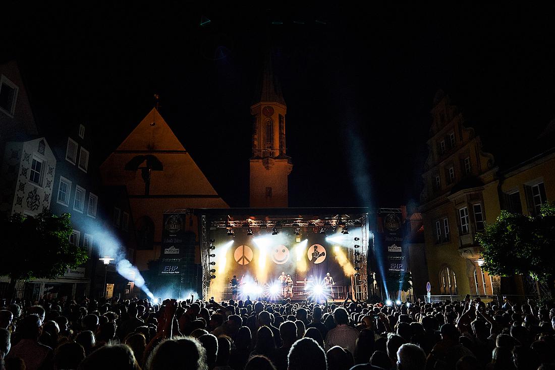 Foto: Martin Zehrer - Das 15 Jahre Jubiläumsfestival der Troglauer<br />
<br />
Gigantische Stimmung, nette Menschen, beste HEAVY VOLXMUSIK, top Location<br />
<br />
27. Juli 2019 