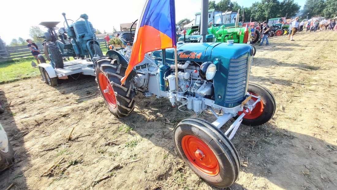 Foto: Martin Zehrer - Oldtimer-Schlepper aus dem Nachbarland, gesehen auf dem Neualbenreuther Kartoffelfest.  