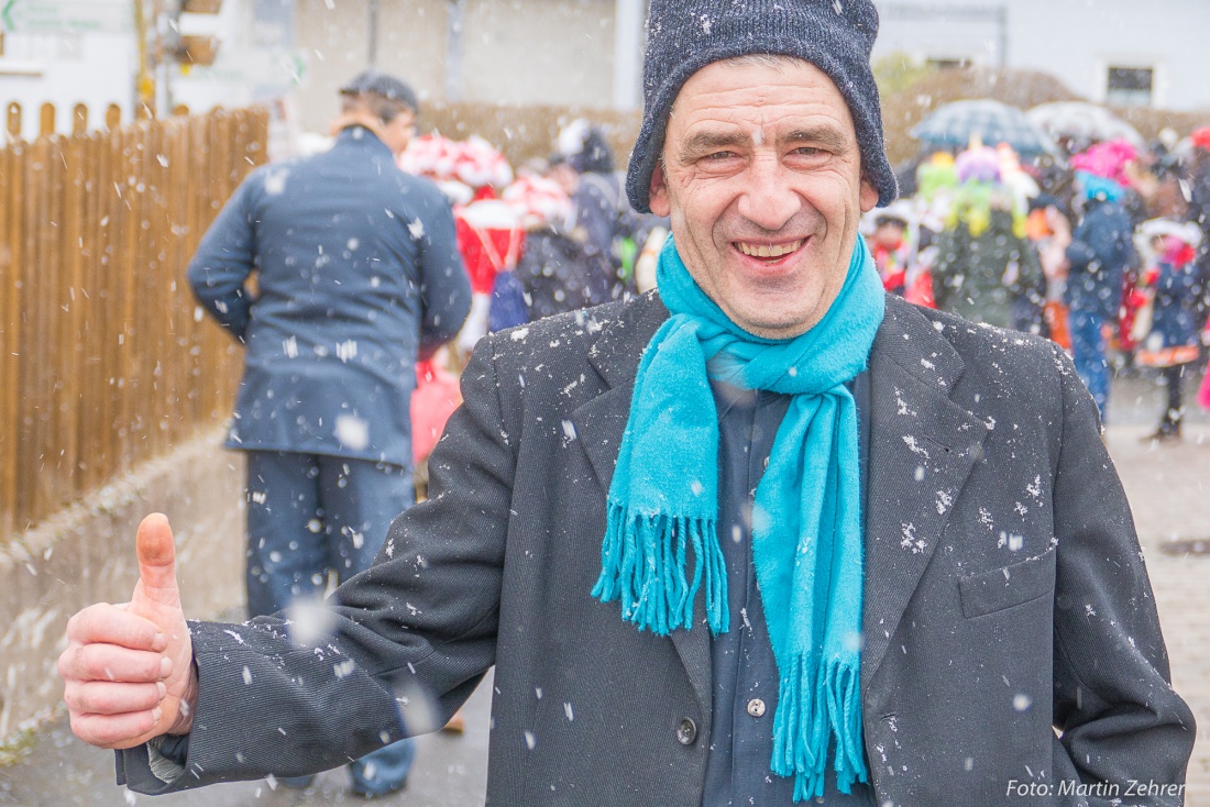 Foto: Martin Zehrer - Daumen hoch!!! Gaudi, Gaudi, Gaudi!!! Faschingszug des WCV durch Waldeck am 11. Februar 2018! 