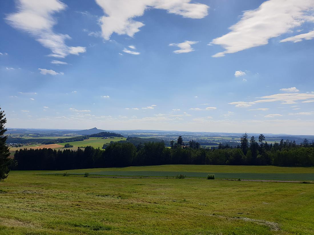 Foto: Martin Zehrer - Immerwieder ein Traum... <br />
<br />
Wenn Du von Neusteinreuth durch den Wald nach Godas hochfährst und Dich dann umdrehst... :-)<br />
<br />
4. Juli 2020 