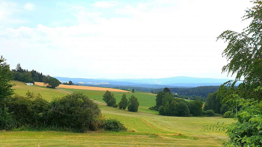 Foto: Martin Zehrer - Wenn ein Gasthaus zur schönen Aussicht heißt und die Aussicht dann auch noch genial ist ;-) 