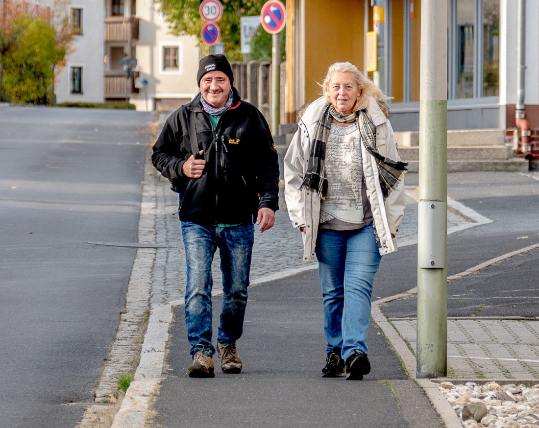Foto: Martin Zehrer - Liebe unterwegs... Herbst-Spaziergang ;-) 