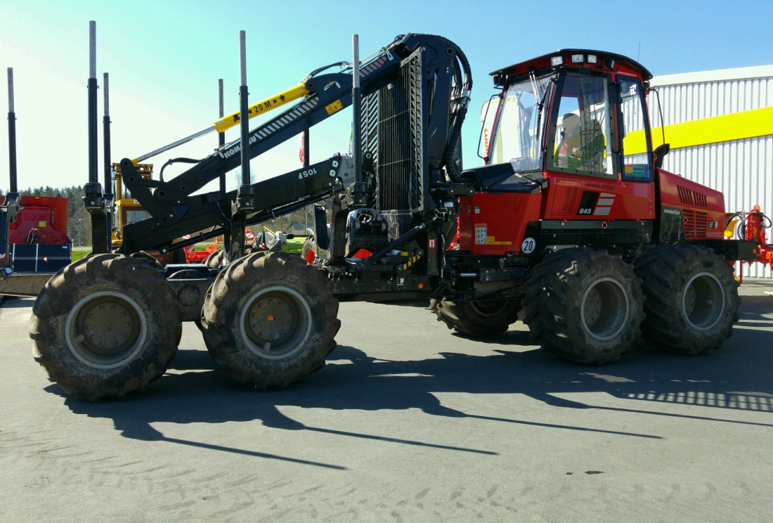 Foto: Martin Zehrer - Harvester bei Howa Neusorg 