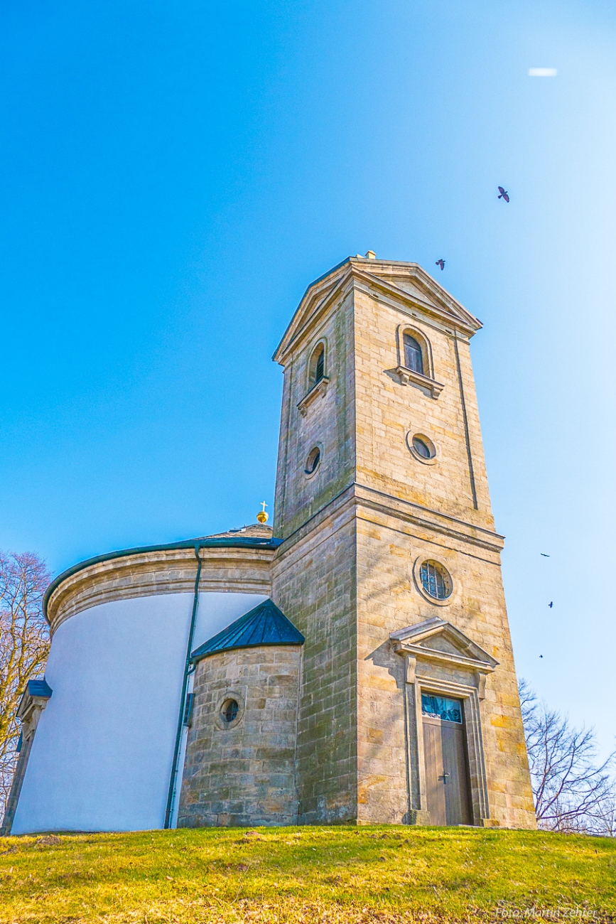 Foto: Martin Zehrer - Armesberg-Kirche in der Frühlings-Sonne!<br />
<br />
Samstag, 23. März 2019 - Entdecke den Armesberg!<br />
<br />
Das Wetter war einmalig. Angenehme Wärme, strahlende Sonne, die Feldlerche 