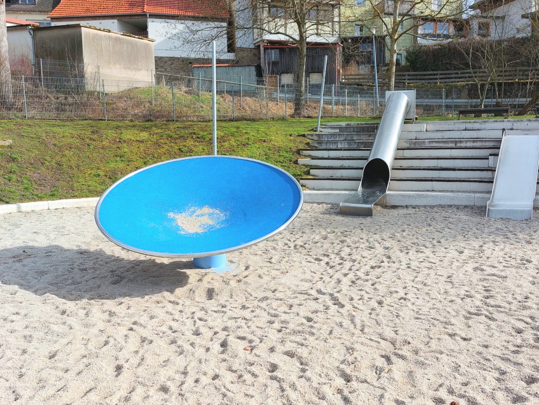 Foto: Martin Zehrer - Spielplatz...<br />
<br />
Der Auenpark wurde im Jahr 2006, im Zuge der Grenzüberschreitenden Landesgartenschau Marktredwitz-Cheb/Eger, angelegt.  