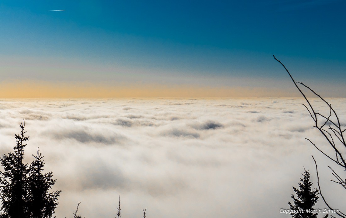 Foto: Martin Zehrer - Sooo eiiinnnmaaaliiig schön - heute, 20 Dezember 2015, auf dem Aussichtsturm neben dem Kösseinehaus. Unten am Parkplatz war Nebel und nun das... :-D 