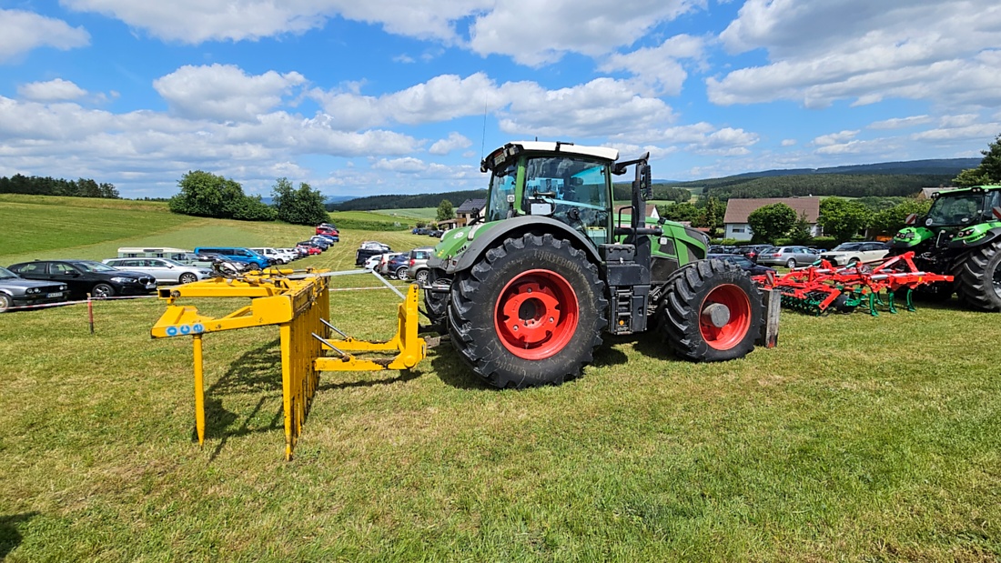 Am 7. Juni 2026 fand in Feilersdorf das traditionelle Oldtimer- und Traktortreffen der Oldtimerjugend Feilersdorf statt.
 Bereits ab 9:30 Uhr trafen zahlreiche historische Schlepper und Traktoren ein, die von Besuchern und Technikfreunden bestaunt wurden. 
Für das leibliche Wohl sorgten ein Weißwurstfrühschoppen sowie ein gemeinsames Mittagessen, bevor am Nachmittag eine Rundfahrt durch die Fluren rund um Feilersdorf startete. Die liebevoll gepflegten Oldtimer zeigten eindrucksvoll die Vielfalt vergangener Landtechnik und spiegelten die Begeisterung ihrer Besitzer wider. 

Das Treffen bot eine gelungene Mischung aus Tradition, Geselligkeit und Technikgeschichte und lockte zahlreiche Besucher aus der Region an.