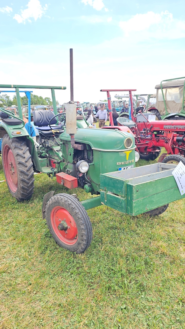 Am 7. Juni 2026 fand in Feilersdorf das traditionelle Oldtimer- und Traktortreffen der Oldtimerjugend Feilersdorf statt.
 Bereits ab 9:30 Uhr trafen zahlreiche historische Schlepper und Traktoren ein, die von Besuchern und Technikfreunden bestaunt wurden. 
Für das leibliche Wohl sorgten ein Weißwurstfrühschoppen sowie ein gemeinsames Mittagessen, bevor am Nachmittag eine Rundfahrt durch die Fluren rund um Feilersdorf startete. Die liebevoll gepflegten Oldtimer zeigten eindrucksvoll die Vielfalt vergangener Landtechnik und spiegelten die Begeisterung ihrer Besitzer wider. 

Das Treffen bot eine gelungene Mischung aus Tradition, Geselligkeit und Technikgeschichte und lockte zahlreiche Besucher aus der Region an.