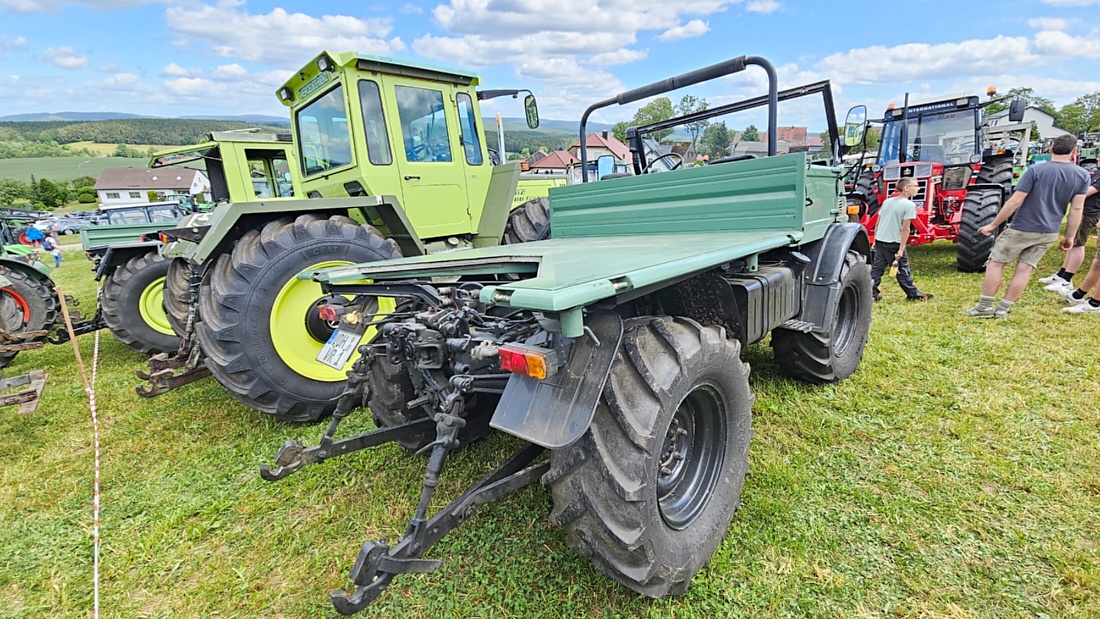 Am 7. Juni 2026 fand in Feilersdorf das traditionelle Oldtimer- und Traktortreffen der Oldtimerjugend Feilersdorf statt.
 Bereits ab 9:30 Uhr trafen zahlreiche historische Schlepper und Traktoren ein, die von Besuchern und Technikfreunden bestaunt wurden. 
Für das leibliche Wohl sorgten ein Weißwurstfrühschoppen sowie ein gemeinsames Mittagessen, bevor am Nachmittag eine Rundfahrt durch die Fluren rund um Feilersdorf startete. Die liebevoll gepflegten Oldtimer zeigten eindrucksvoll die Vielfalt vergangener Landtechnik und spiegelten die Begeisterung ihrer Besitzer wider. 

Das Treffen bot eine gelungene Mischung aus Tradition, Geselligkeit und Technikgeschichte und lockte zahlreiche Besucher aus der Region an.
