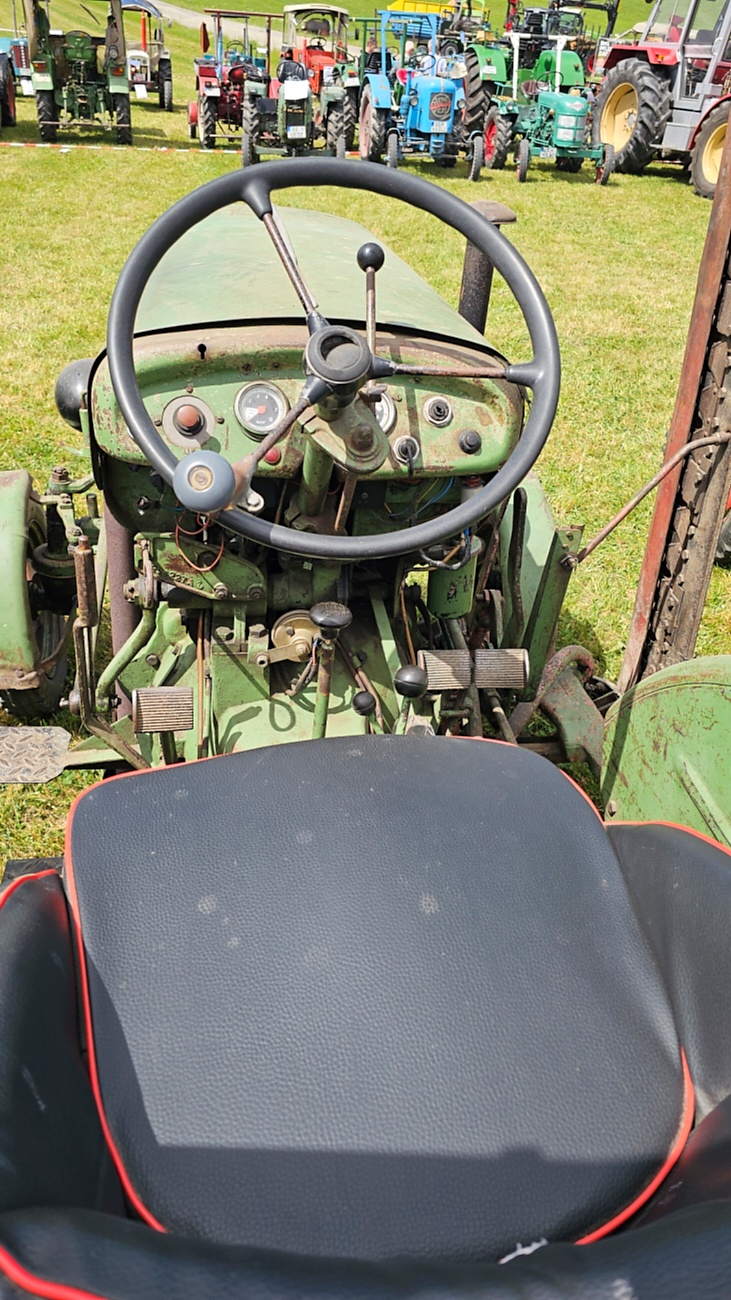 Am 7. Juni 2026 fand in Feilersdorf das traditionelle Oldtimer- und Traktortreffen der Oldtimerjugend Feilersdorf statt.
 Bereits ab 9:30 Uhr trafen zahlreiche historische Schlepper und Traktoren ein, die von Besuchern und Technikfreunden bestaunt wurden. 
Für das leibliche Wohl sorgten ein Weißwurstfrühschoppen sowie ein gemeinsames Mittagessen, bevor am Nachmittag eine Rundfahrt durch die Fluren rund um Feilersdorf startete. Die liebevoll gepflegten Oldtimer zeigten eindrucksvoll die Vielfalt vergangener Landtechnik und spiegelten die Begeisterung ihrer Besitzer wider. 

Das Treffen bot eine gelungene Mischung aus Tradition, Geselligkeit und Technikgeschichte und lockte zahlreiche Besucher aus der Region an.