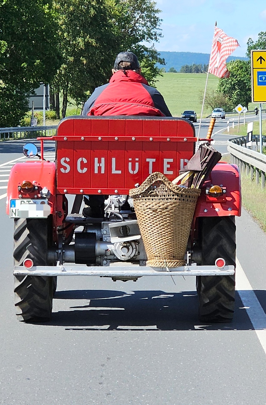 Am 7. Juni 2026 fand in Feilersdorf das traditionelle Oldtimer- und Traktortreffen der Oldtimerjugend Feilersdorf statt.
 Bereits ab 9:30 Uhr trafen zahlreiche historische Schlepper und Traktoren ein, die von Besuchern und Technikfreunden bestaunt wurden. 
Für das leibliche Wohl sorgten ein Weißwurstfrühschoppen sowie ein gemeinsames Mittagessen, bevor am Nachmittag eine Rundfahrt durch die Fluren rund um Feilersdorf startete. Die liebevoll gepflegten Oldtimer zeigten eindrucksvoll die Vielfalt vergangener Landtechnik und spiegelten die Begeisterung ihrer Besitzer wider. 

Das Treffen bot eine gelungene Mischung aus Tradition, Geselligkeit und Technikgeschichte und lockte zahlreiche Besucher aus der Region an.