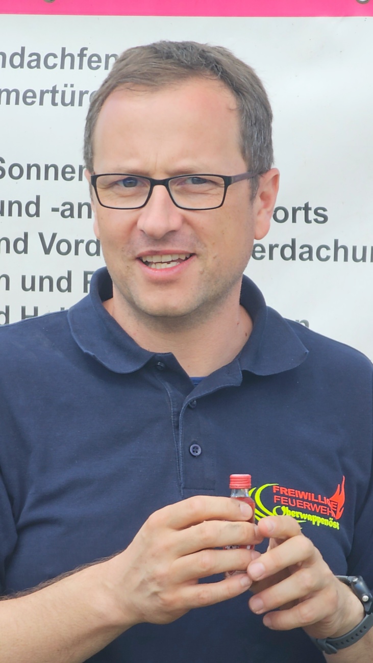 Bilder vom Oldtimer- und Traktortreffen der FFW Oberwappenöst...
Weit über 230 Schlepper und andere Oldtimer machten sich am 18. und 19. Juli 2026 auf nach Oberwappenöst.
Jung und Alt, Familien und Unterstützer der Veranstaltung, trafen sich bei herrlichem Wetter zu einem wunderschönen Tag voller toller Eindrücke.