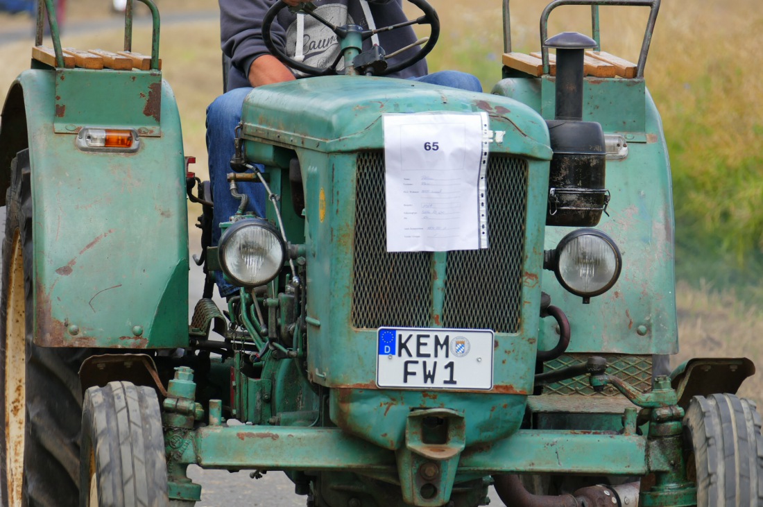 Foto: Martin Zehrer - Traktortreffen 2016 in Oberwappenöst<br />
Trotz Regen am Vormittag kamen an diesem Sonntag ca. 120 Oldtimer-Bulldogs und unzählige Besucher. Zum Mittag hin klarte das Wetter  