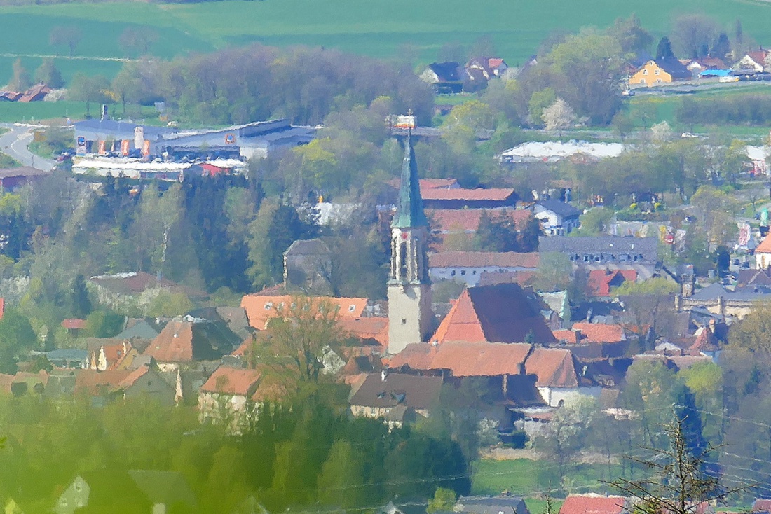 Foto: Martin Zehrer - Die kemnather Kirche vom Armesberg aus gesehen... 