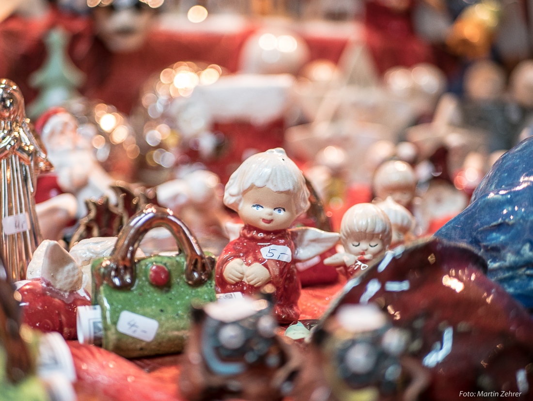 Foto: Martin Zehrer - Weihnachtsengel auf dem Candle-Light-Shoppings-Markt von Kemnath am 8. Dezember 2018 