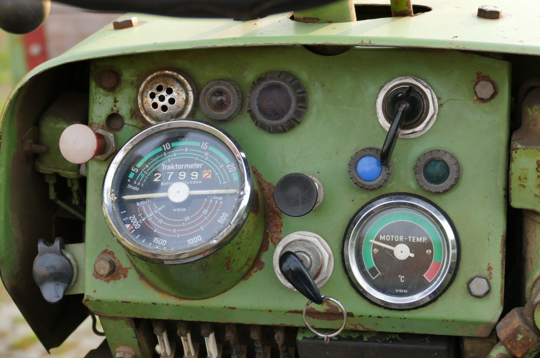 Foto: Martin Zehrer - Genial - Die legendären Bobbycar Meisterschaft in Preißach. <br />
"Den of Vice" veranstaltete heute das 3. Bobbycar-Rennen durch die Ortschaft Preißach. <br />
Zig Starter rasten  