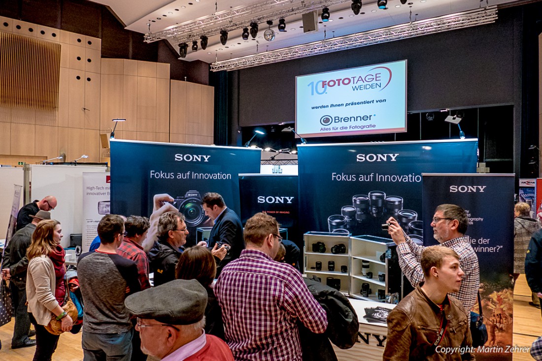 Foto: Martin Zehrer - Der Sony-Messestand auf den Weidner Fototagen... Auch hier war ich lange anwesend ;-) Speziell die A7s und deren stabilisierter Nachfolger, die A7s II beschäftigte mich e 
