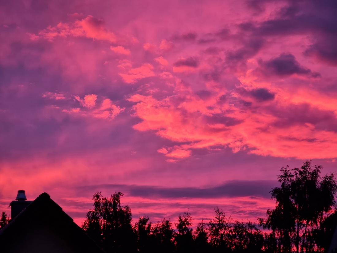 Foto: Jennifer Müller - Kein Filter, nicht bearbeitet... Einfach nur die wahre Schönheit der Natur!<br />
<br />
Ein wunderschönes Abendrot über Kemnath.  