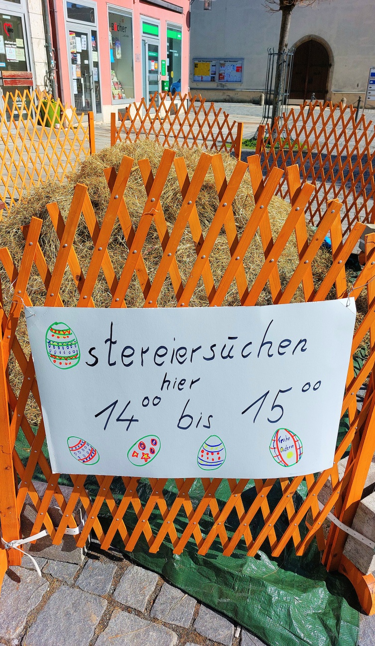 Foto: Martin Zehrer - Ostereier suchen... ;-) 