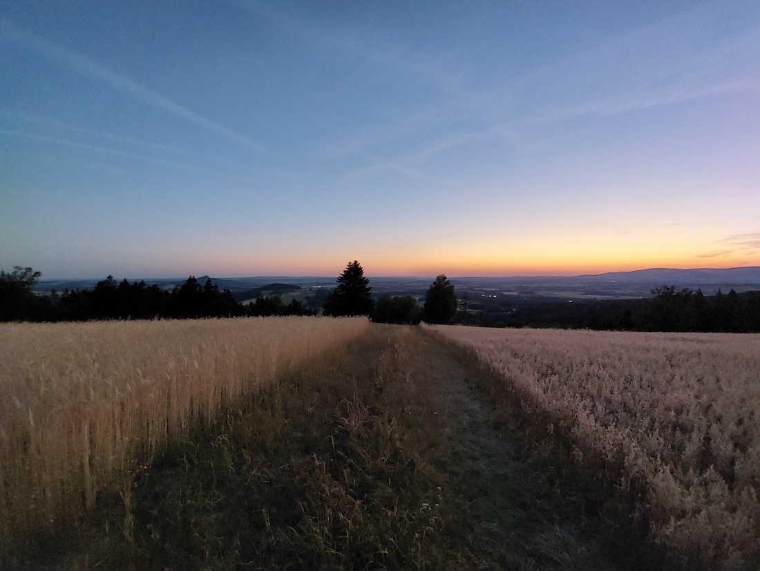 Foto: Martin Zehrer - Sommer am Abend in Godas droben!!! Tagsüber ca. 35 Grad...<br />
<br />
&#128536, &#10084, 