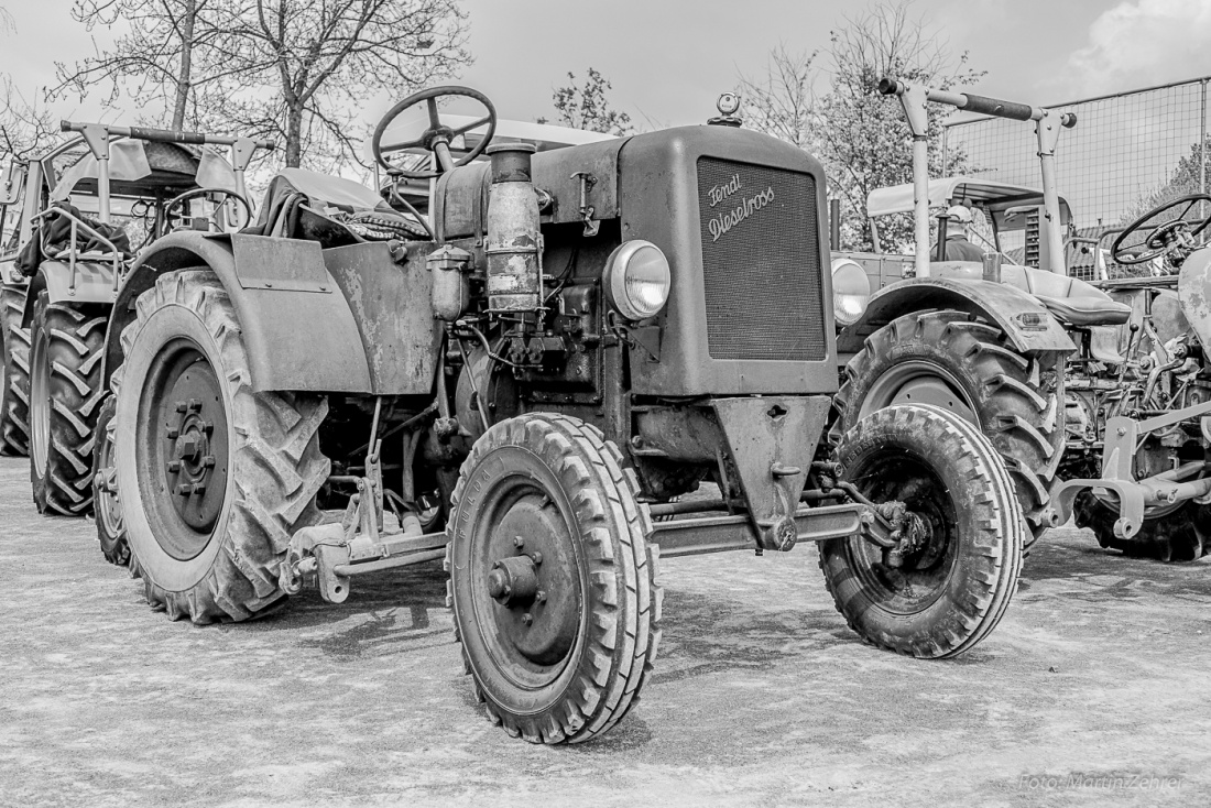 Foto: Martin Zehrer - Ein FENDT DIESELROSS, Baujahr 1940, Leistung 22PS... Für damalige Verhältnisse schon ein Schlepper mit ordentlicher Leistung.<br />
<br />
Gesehen auf dem Bulldogtreffen von Kirche 