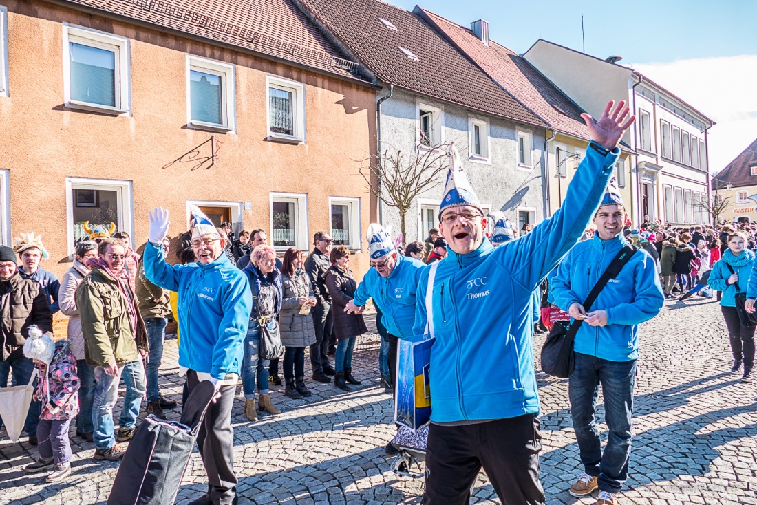 Foto: Martin Zehrer - Fasching in Waldeck 2017... viele Narren, lustiges Volk und Hammer-Wetter :-) 